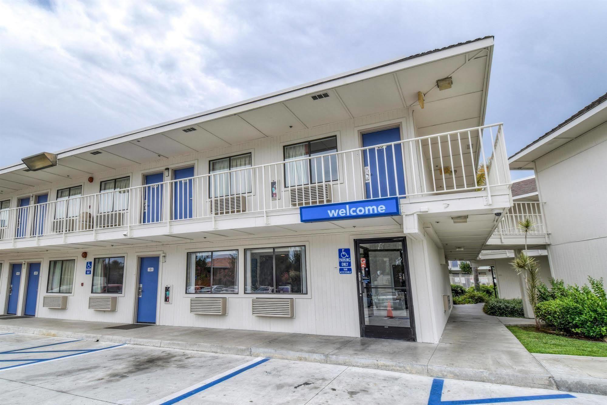 Motel 6-Temecula, Ca - Historic Old Town Exterior foto